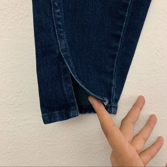 FINAL PRICE - AMO Twist Skinny Jeans in Eclipse Dark Wash Blue - Picture 4 of 8